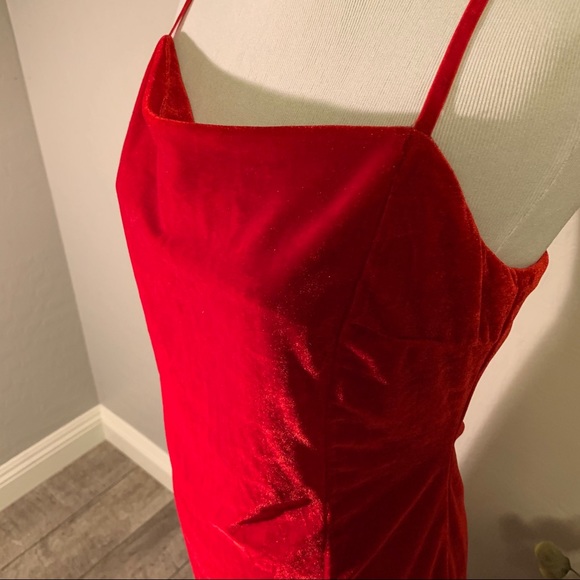 NWOT Lush Medium Red Velvet Bodycon Mini Dress - Picture 2 of 9